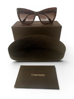 Tom Ford Lindsey TF434 Brown Tortoise Cat-Eye Sunglasses with Gradient Lenses
